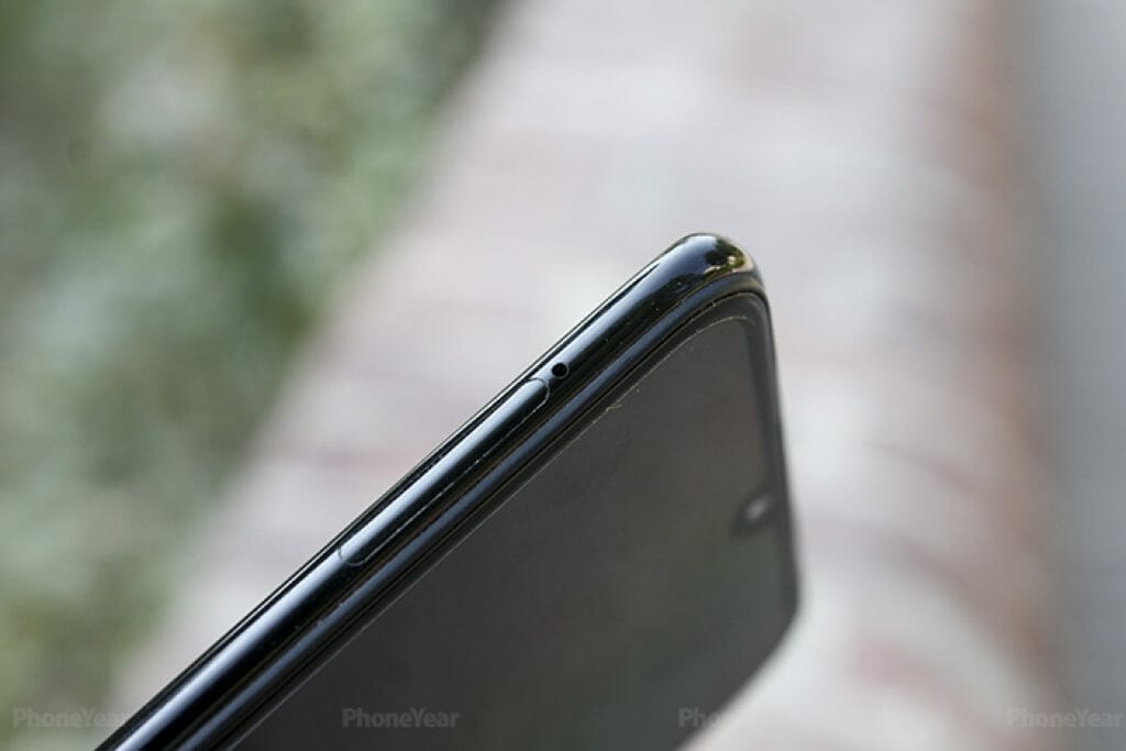 vivo-v11-pro-review-almost-perfect-for-the-price-phoneyear