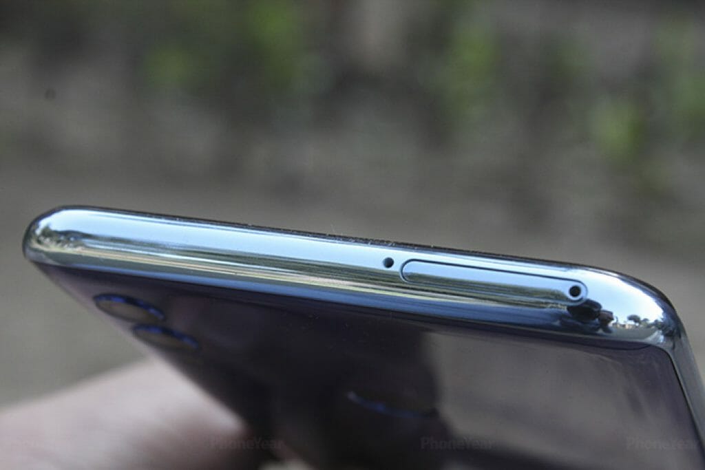 Honor 10 Lite SIM tray