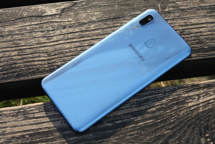 Samsung Galaxy A30 back