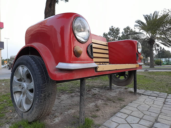 Car bench Bahira Town