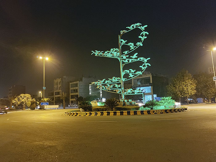 Roundabout in Bahira Town Night Mode