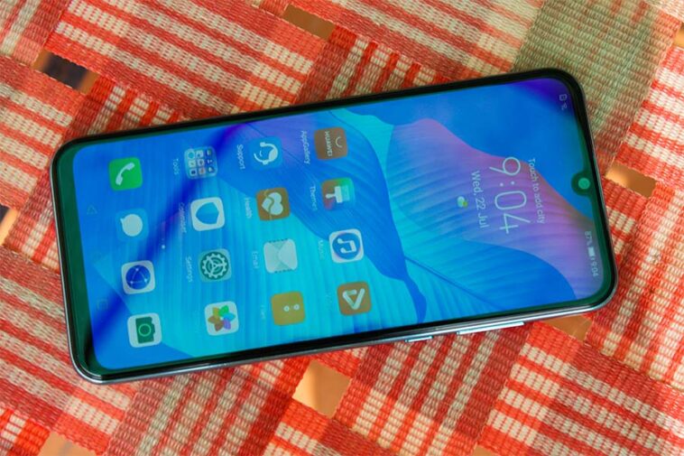 Huawei Y8p Review: A Capable All-Rounder - PhoneYear.com
