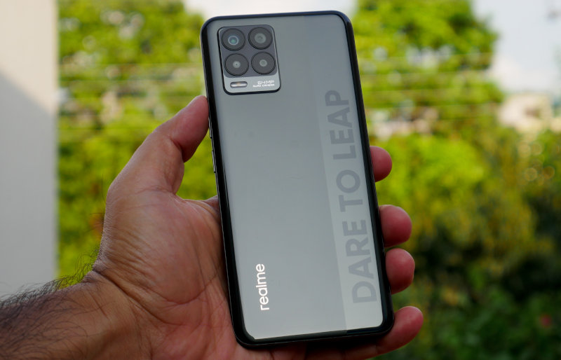 realme 8 review